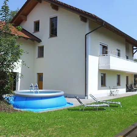 Welcoming In Prackenbach With Covered Terrace Apartamento
