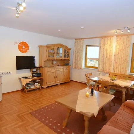 Apartamento Welcoming In Prackenbach With Covered Terrace