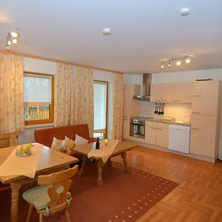 Welcoming In Prackenbach With Covered Terrace Apartamento