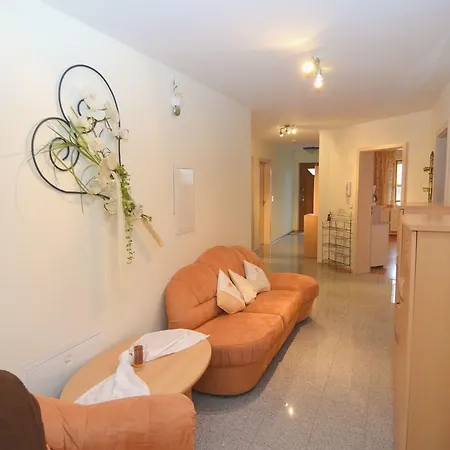 Welcoming In Prackenbach With Covered Terrace *